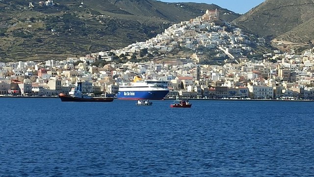Σύρος: Μηχανική βλάβη στο πλοίο Σποράδες Σταρ – Επιστρέφει στο λιμάνι, ταλαιπωρία για 90 επιβάτες