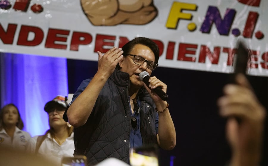 Εκουαδόρ: Δολοφόνησαν τον υποψήφιο πρόεδρο Φερνάντο Βιγιαβισένσιο μετά από την ομιλία του