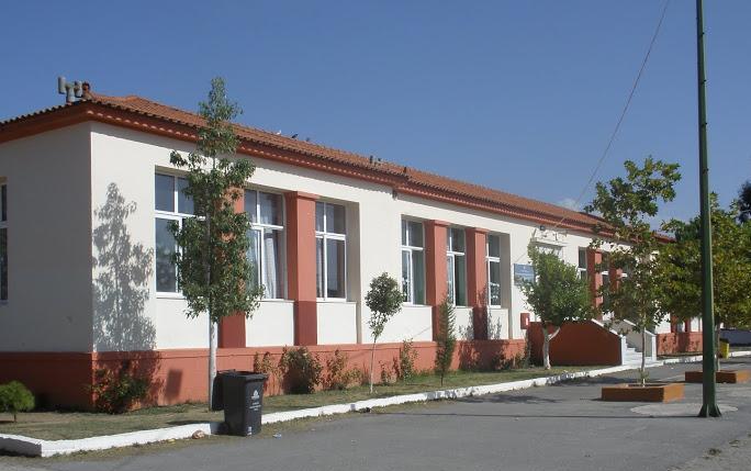 Εύβοια: Σε αυτό το σχολείο της Αμαρύνθου ρίχνει ζεστό χρήμα ο δήμαρχος
