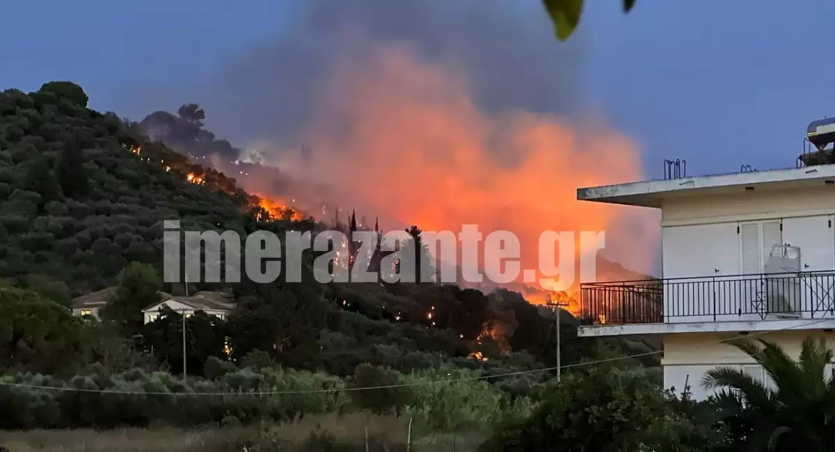 Ζάκυνθος: Κοντά σε σπίτια καίει η φωτιά – Σε ετοιμότητα καλούν οι Αρχές μέσω του 112