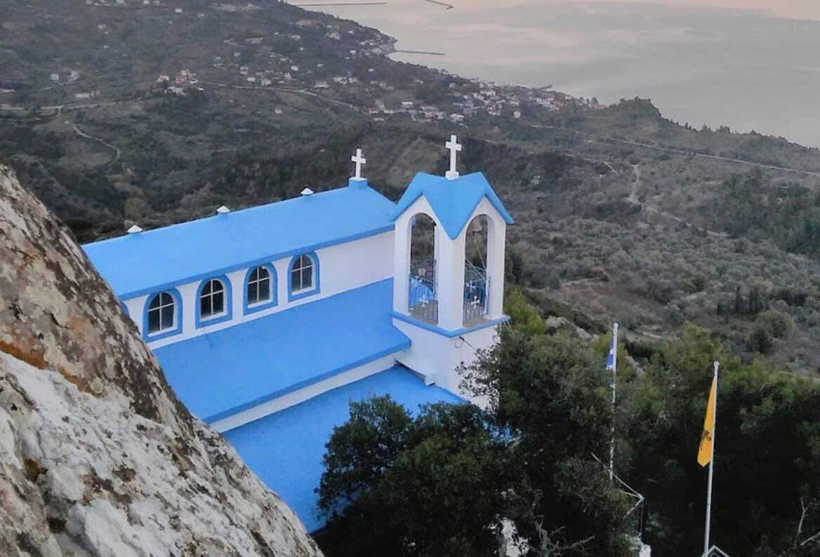 Εύβοια -Παναγιά Οξυλιθιώτισσα: Το μοναδικό εκκλησάκι στην Ελλάδα που είναι χτισμένο πάνω σε ηφαίστειο