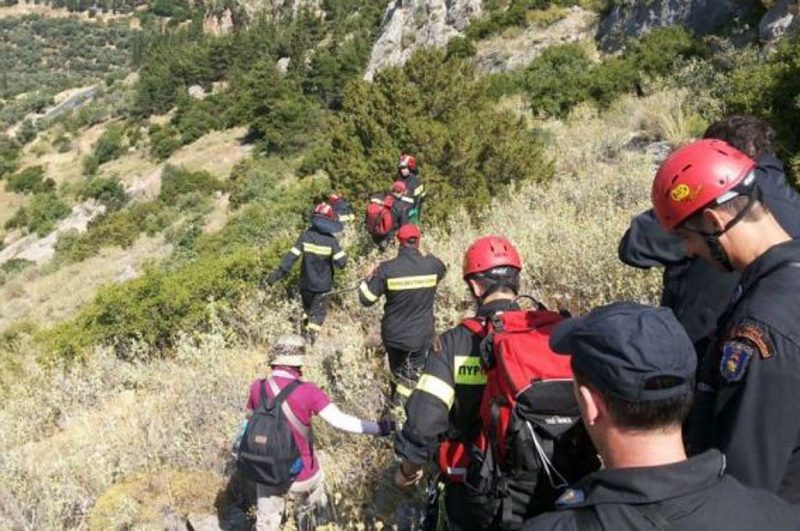 Εύβοια: Επιχείρηση διάσωσης άνδρα που παγιδεύτηκε σε δυσπρόσιτο σημείο