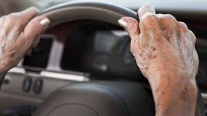 Έρχονται αλλαγές στα διπλώματα οδήγησης των ηλικιωμένων