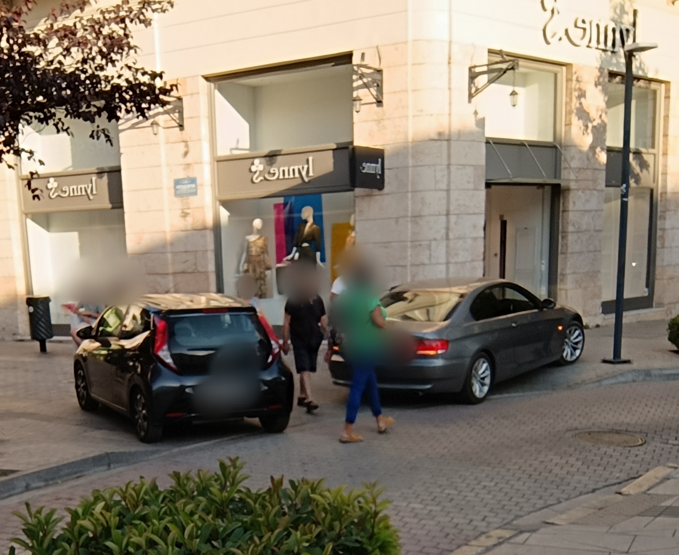Χαλκίδα: Στα κάγκελα οι πολίτες για παράνομα παρκαρίσματα – «Τα έργα είναι μόνο βιτρίνα»