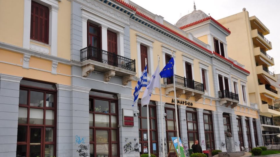 Χαλκίδα: «Ο δήμος άφησε τον κόσμο απροστάτευτο από πλημμύρες και σεισμούς» Χαλκίδα: «Ο δήμος άφησε τον κόσμο απροστάτευτο από πλημμύρες και σεισμούς»