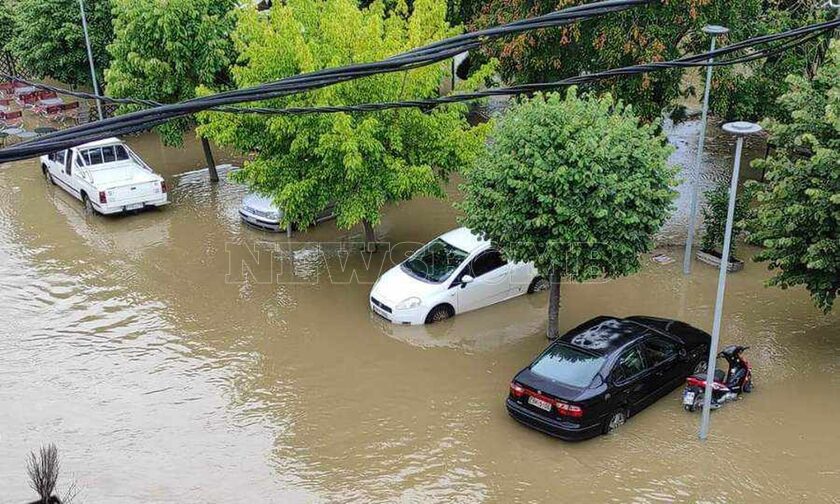 Ποιοι και γιατί έχουν βάλει στο στόχαστρο τα πλημμυρισμένα αυτοκίνητα της Θεσσαλίας –