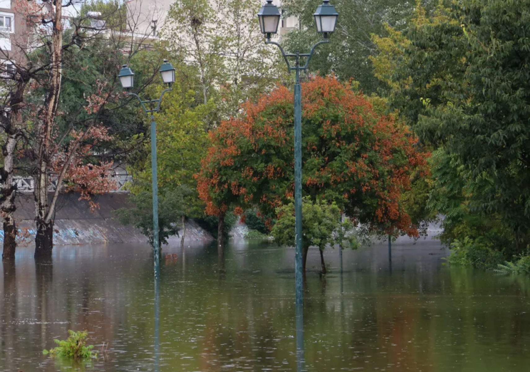 Δήμαρχος Λάρισας: Στα 10 μέτρα ανέβηκε η στάθμη του Πηνειού – Η πόλη κινδυνεύει να πλημμυρίσει