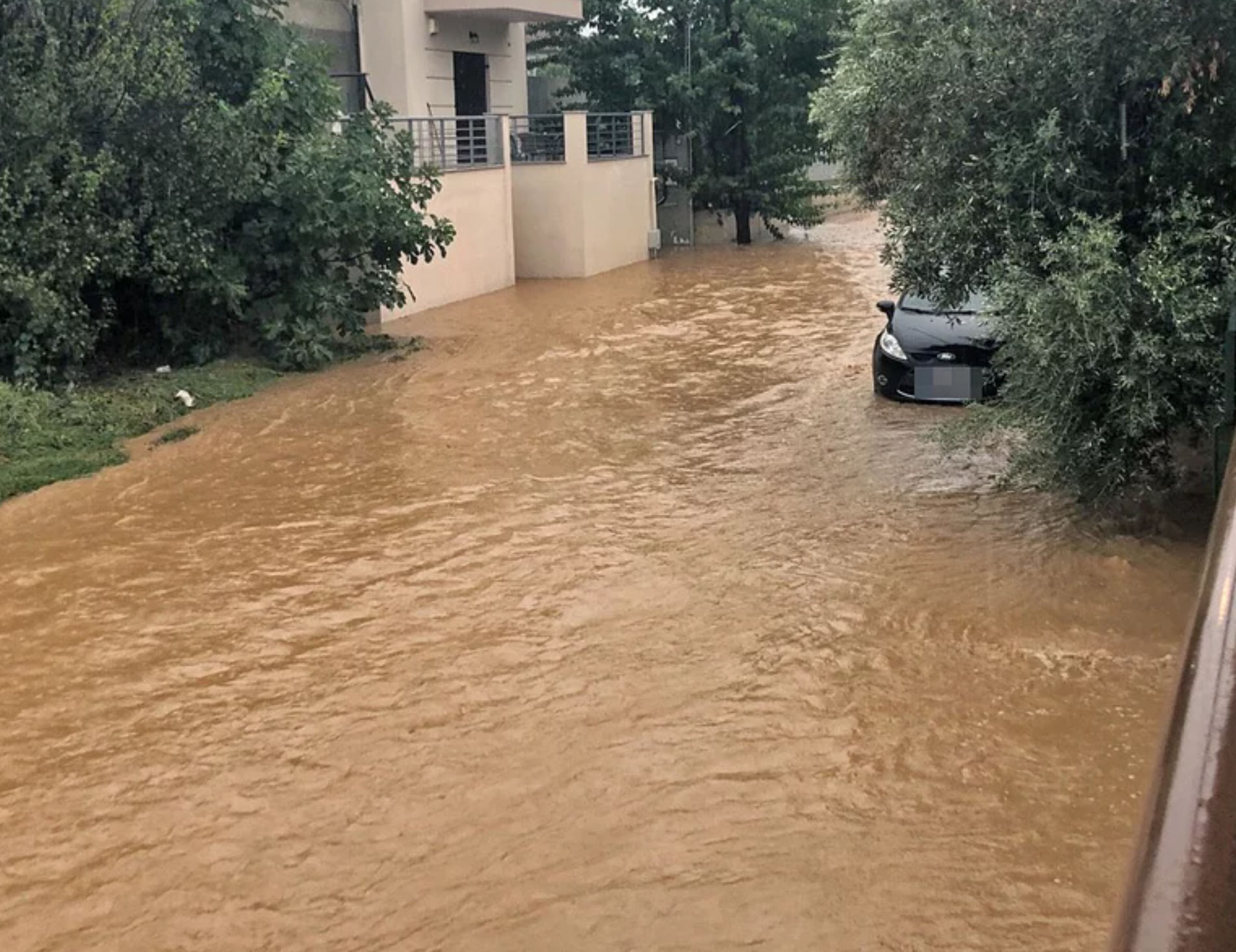 Σοκαρισμένος ο Αρναούτογλου με την καταιγίδα Daniel: «Δεν έχω δει παρόμοια ύψη βροχής στη ζωή μου»