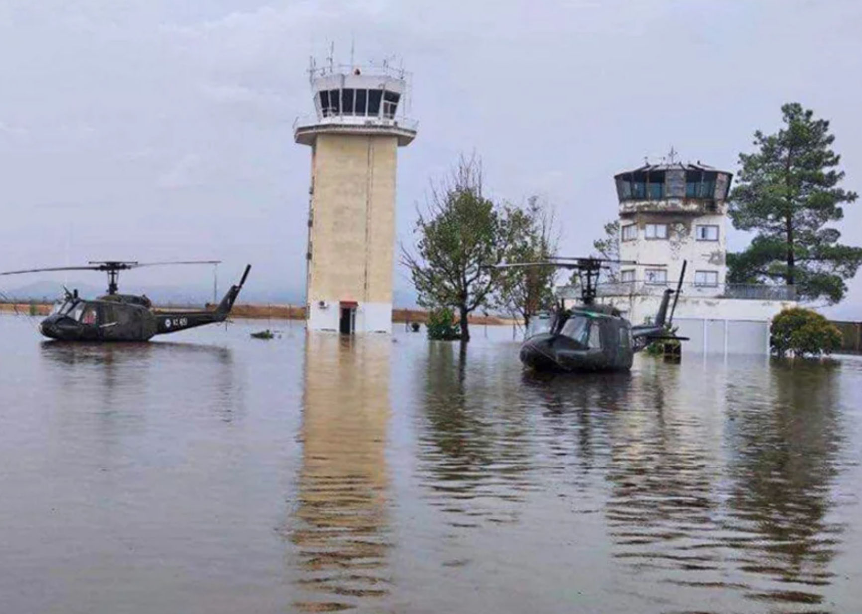 Ελικόπτερα πλημμύρισαν στο Στεφανοβίκειο Βόλου – Τι απαντά το ΓΕΣ