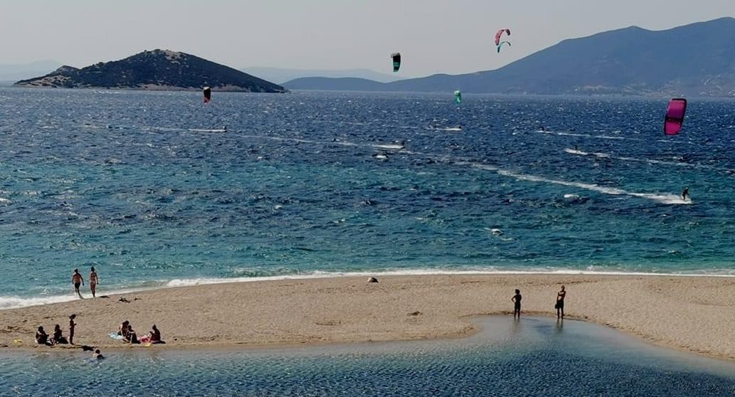 Καιρός: Συννεφιά, βροχές, μποφόρ και ζέστη σήμερα σε Εύβοια και Σκύρο