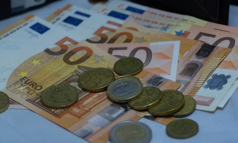 ΕΦΚΑ – ΔΥΠΑ: Ξεκινούν οι πρώτες πληρωμές του Οκτωβρίου