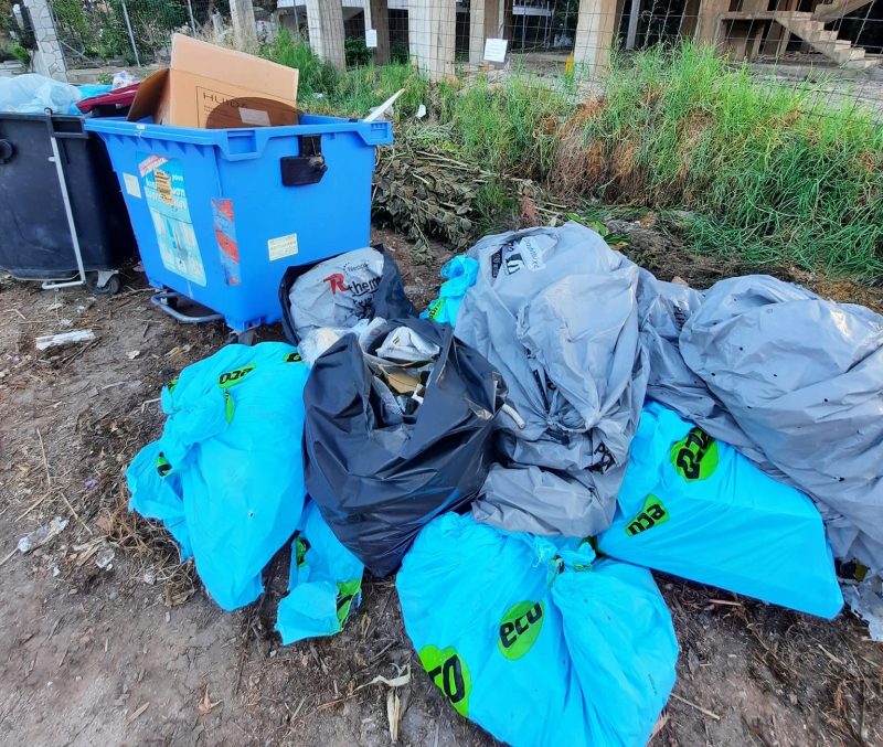 Εύβοια: Η γειτονιά της Χαλκίδας που μετατράπηκε σε σκουπιδότοπο- Σε απόγνωση οι κάτοικοι