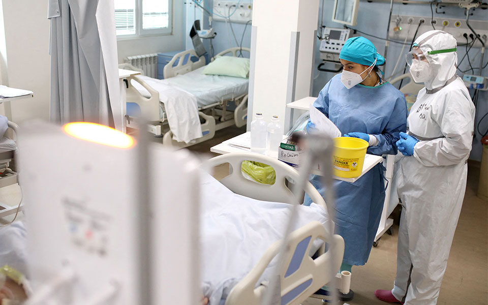 Κορονοϊός: Ασθενείς νοσηλεύονται με συμπτώματα μέχρι και 7 μήνες – «Δεν δουλεύουν τα φάρμακα»
