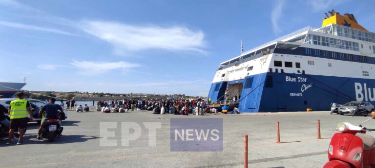 Μετανάστες εμποδίζουν τον απόπολου του “Νήσος Χίος” από το λιμάνι της Ρόδου