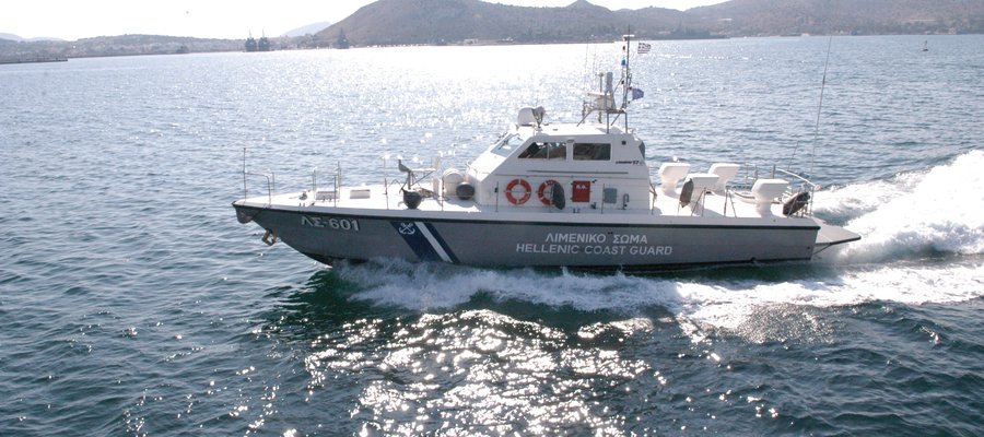 Συναγερμός στην Εύβοια για ακυβέρνητο πλοίο με πλήρωμα 6 ατόμων