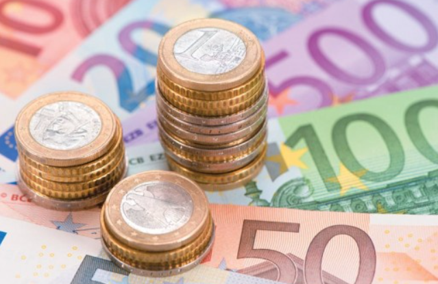 ΔΥΠΑ: Ξεκινούν οι αιτήσεις για το επίδομα των 1000 ευρώ