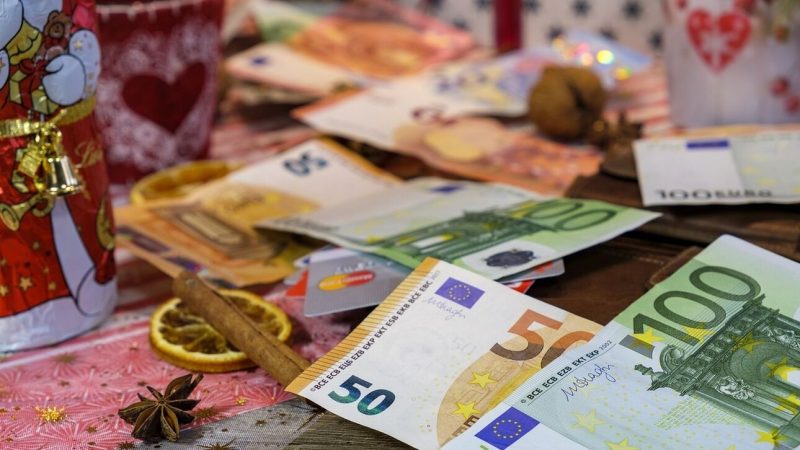 Δώρο Χριστουγέννων: Γιατί θα το πάρετε νωρίτερα φέτος