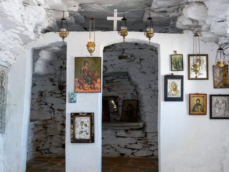 Το άγνωστο εκκλησάκι του προστάτη των βοσκών στην Εύβοια