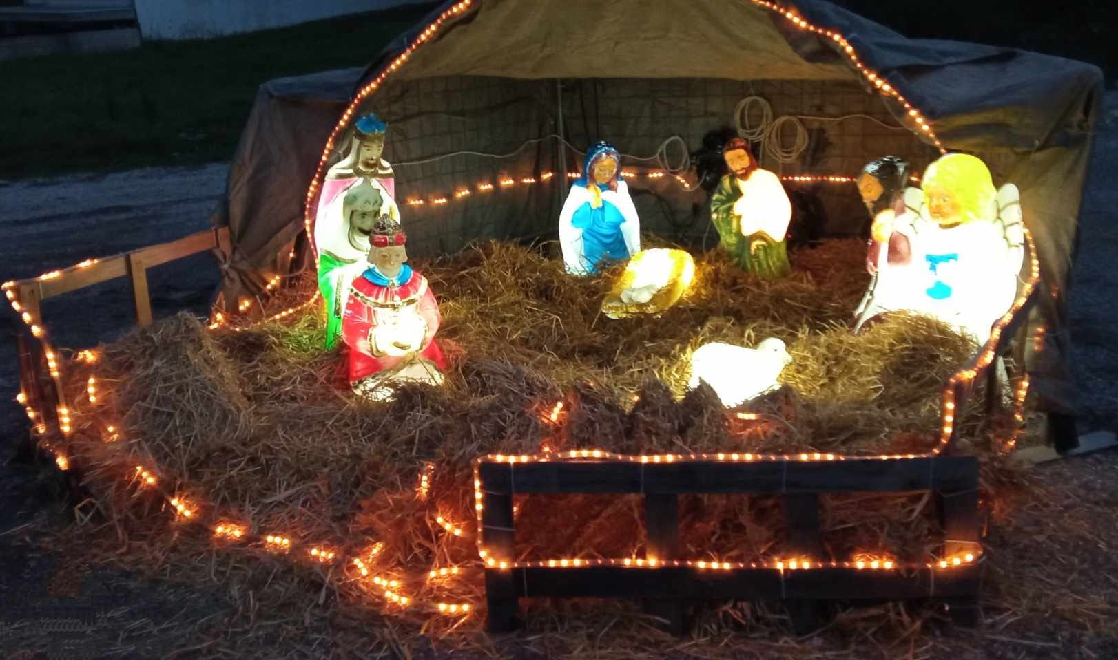 Εύβοια: Σε ποιο χωριό στήθηκε Χριστουγεννιάτικη Φάτνη (εικόνες)