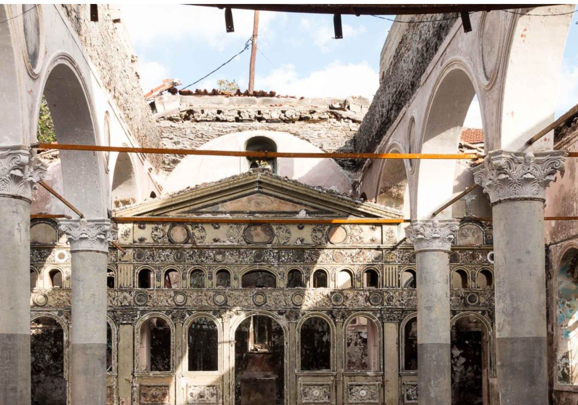 Εύβοια: Φτιάχνεται από το μηδέν εκκλησία που καταστράφηκε από τις πυρκαγιές
