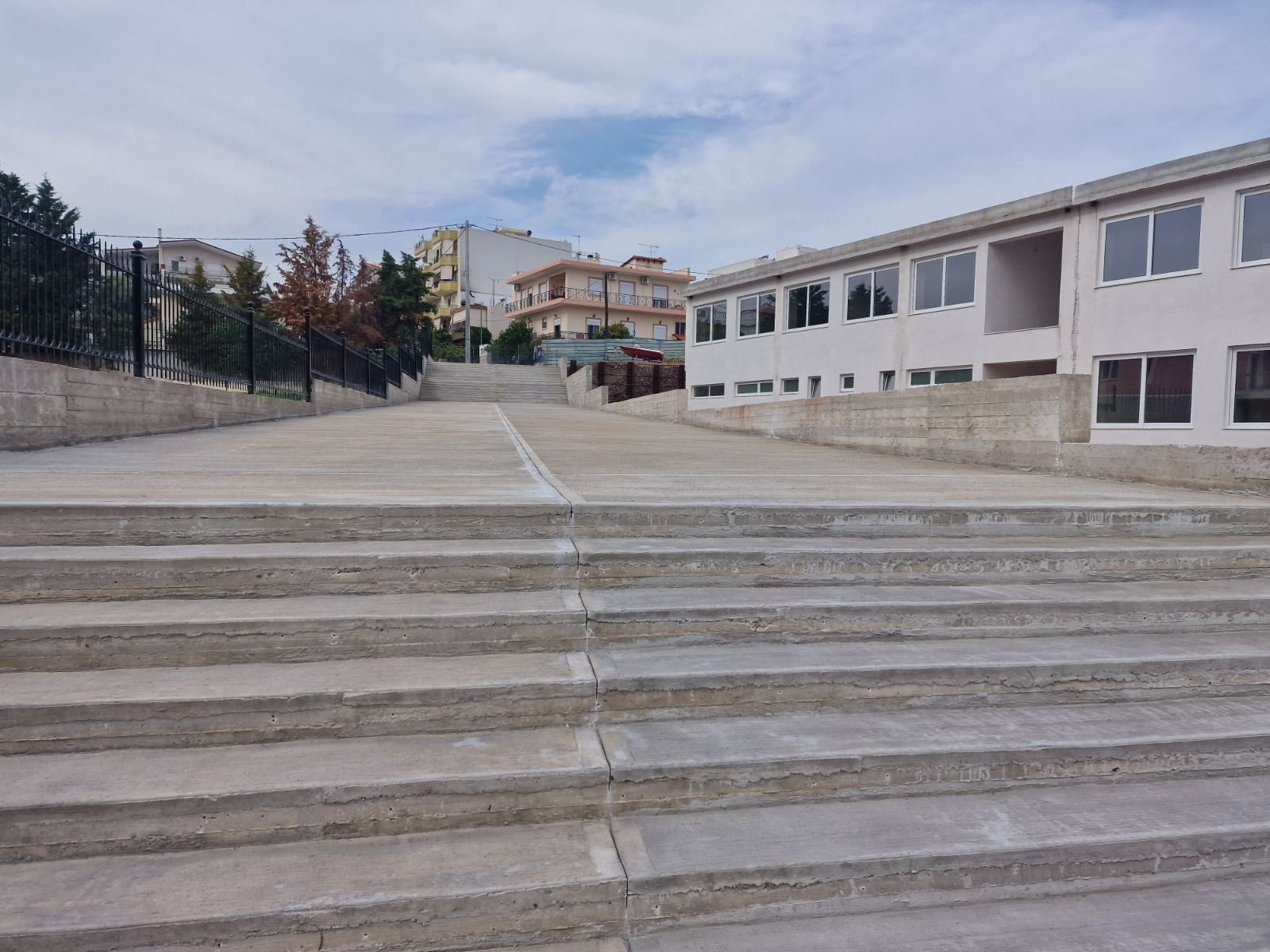Εύβοια: Αυτός ο δήμος έφτιαξε νέο πεζοδρόμιο για τους μαθητές