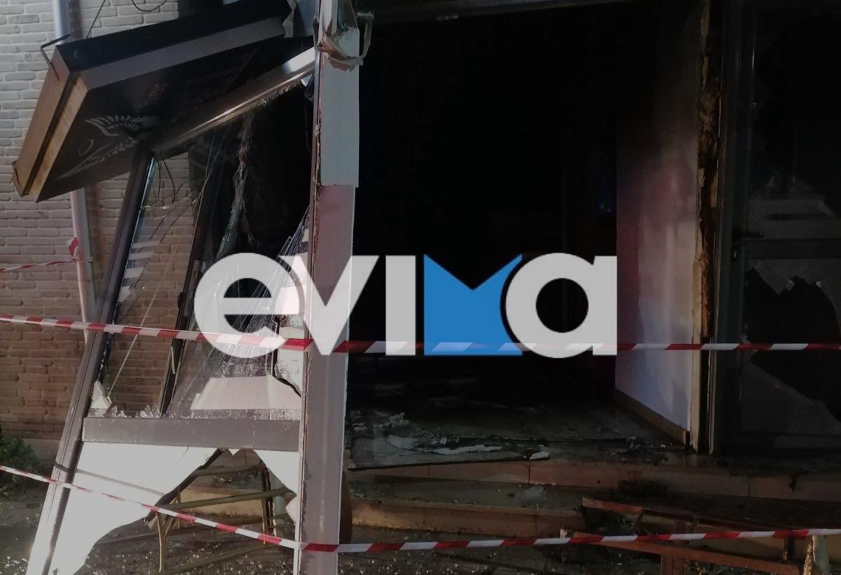 Εύβοια: Εικόνες από το καφέ μπαρ που έγινε στάχτη στα Ψαχνά (pics)