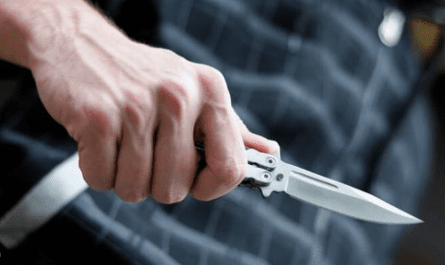 Εύβοια: Νέα στοιχεία για τον 25χρονο που επιτέθηκε με μαχαίρι – Του άρπαξε την τσάντα και το κινητό