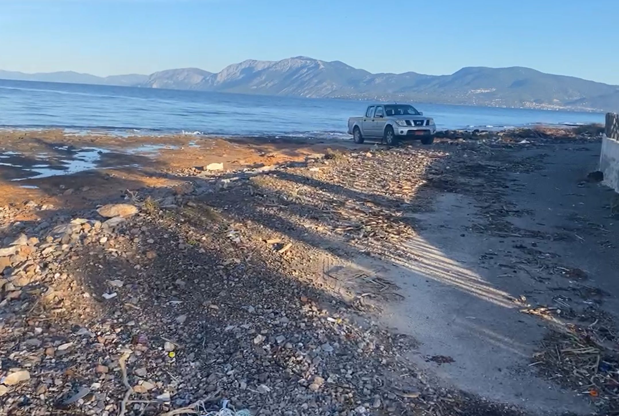 Εύβοια: Βγήκε η θάλασσα στη στεριά από τους ισχυρούς ανέμους