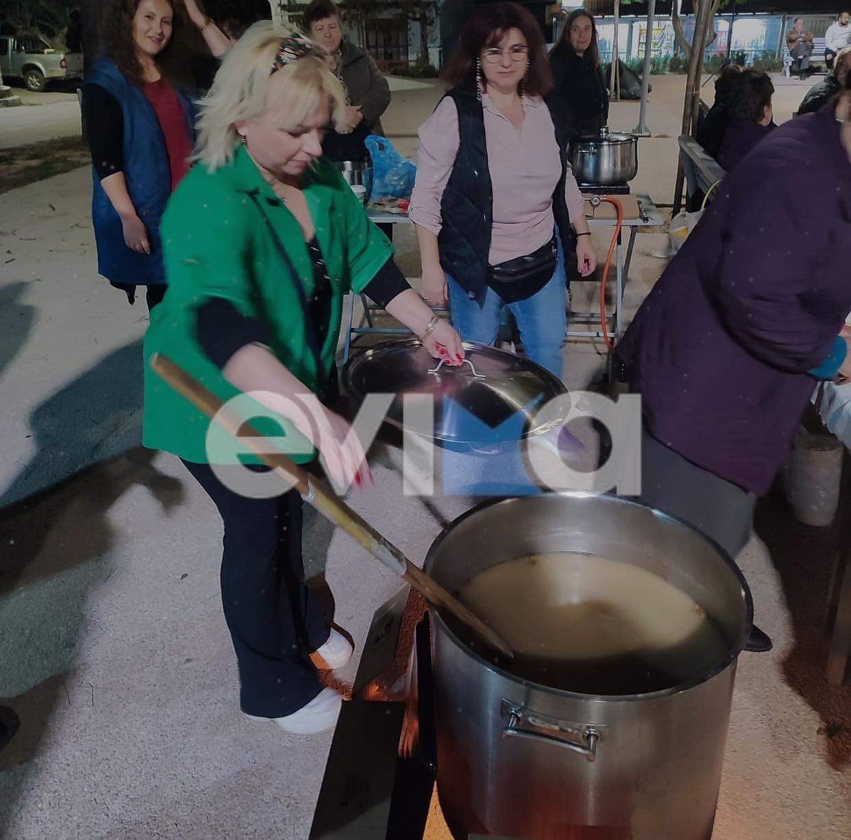 Σε ποιο χωριό της Εύβοιας γιορτάζουν τώρα το έθιμο «Βάρβαρα»- Τι μαγειρεύουν εκεί