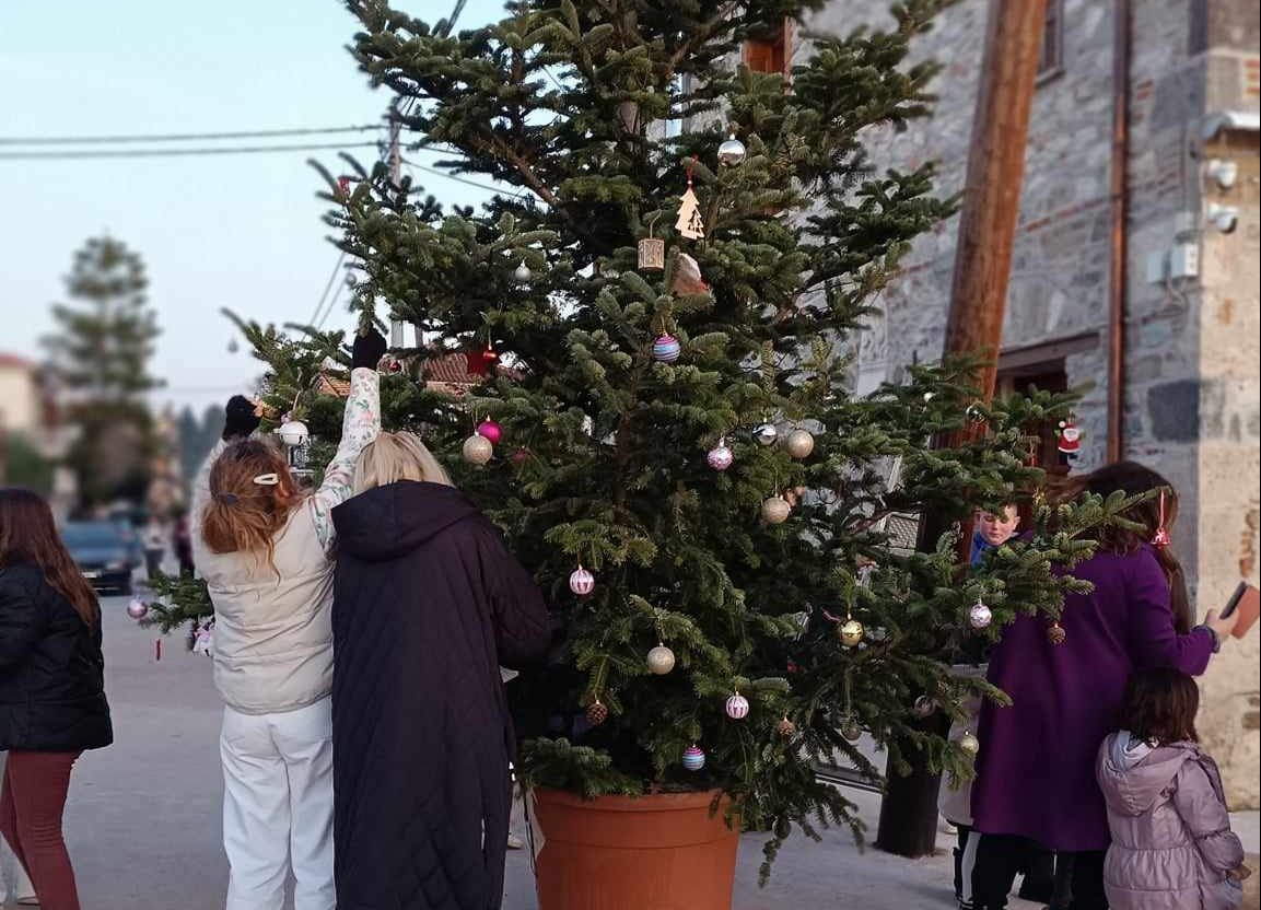 Προπαραμονή Χριστουγέννων σήμερα: Ανοιξιάτικο το σκηνικό του καιρού σε Εύβοια και Σκύρο