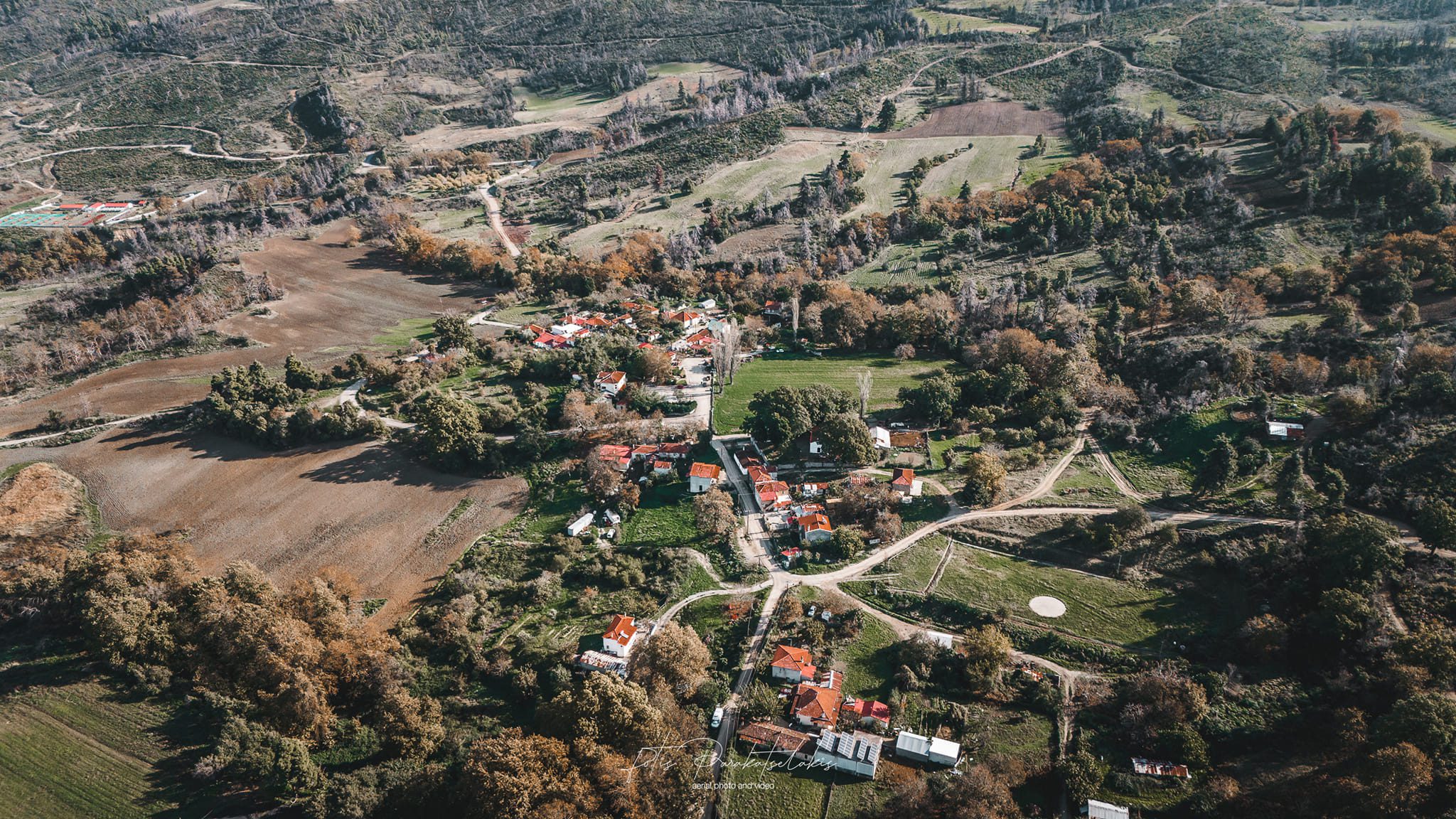 Το «μυστικό» χωριό της Εύβοιας που πρέπει να επισκεφτείς μία φορά στη ζωή σου