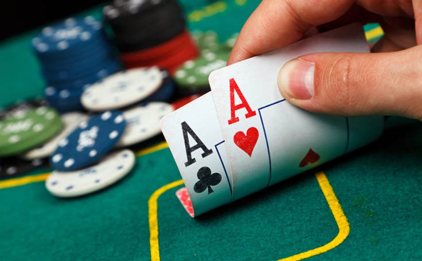 Είχαν στήσει παράνομο πόκερ σε αποθήκη – Δέκα συλλήψεις