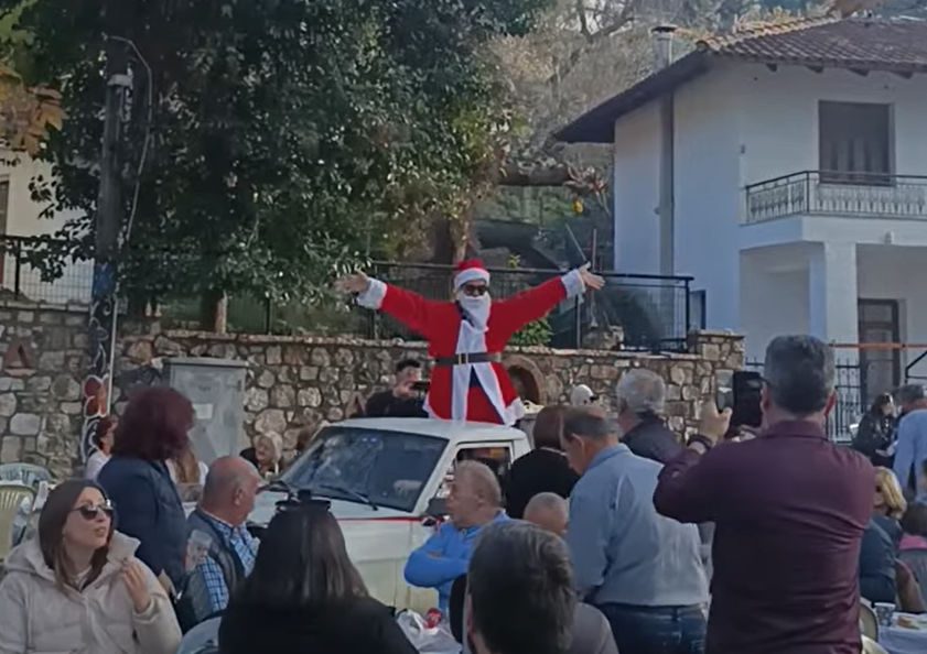 Εύβοια: Το βίντεο με τον Άγιο Βασίλη που έγινε Viral