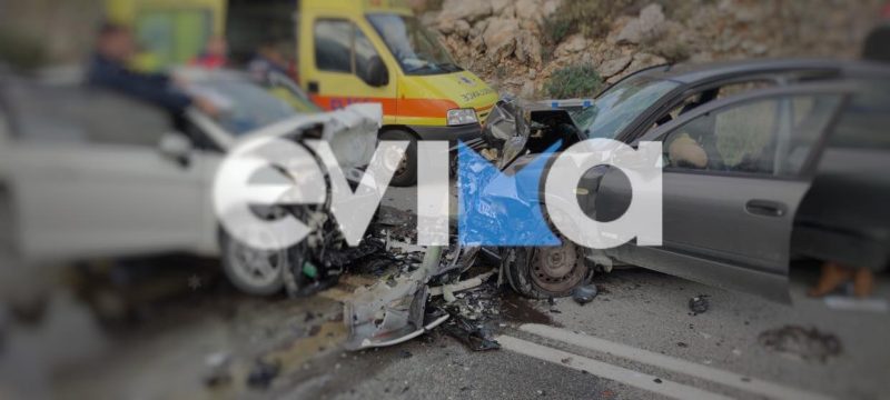 Σοβαρό τροχαίο ατύχημα με εγκλωβισμένους στην Εύβοια – Οι πρώτες εικόνες