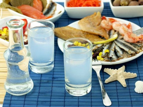 Απίστευτο περιστατικό: Οδηγός πάρκαρε παράνομα, έβγαλε τις πινακίδες της BMW και πήγε για τσίπουρα