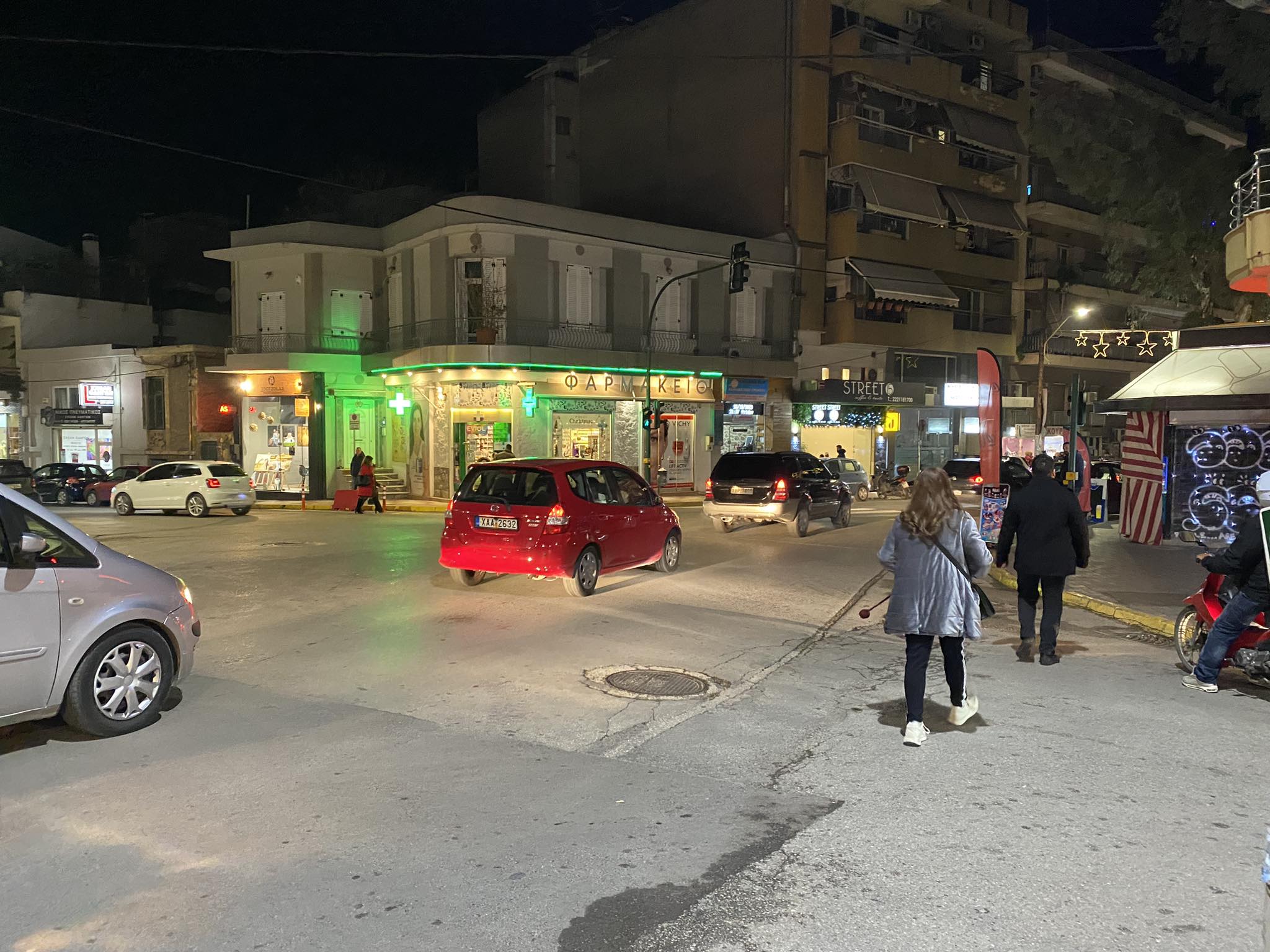 Μποτιλιάρισμα εν όψει Χριστουγέννων στη Χαλκίδα – Ποιους δρόμους να αποφύγετε