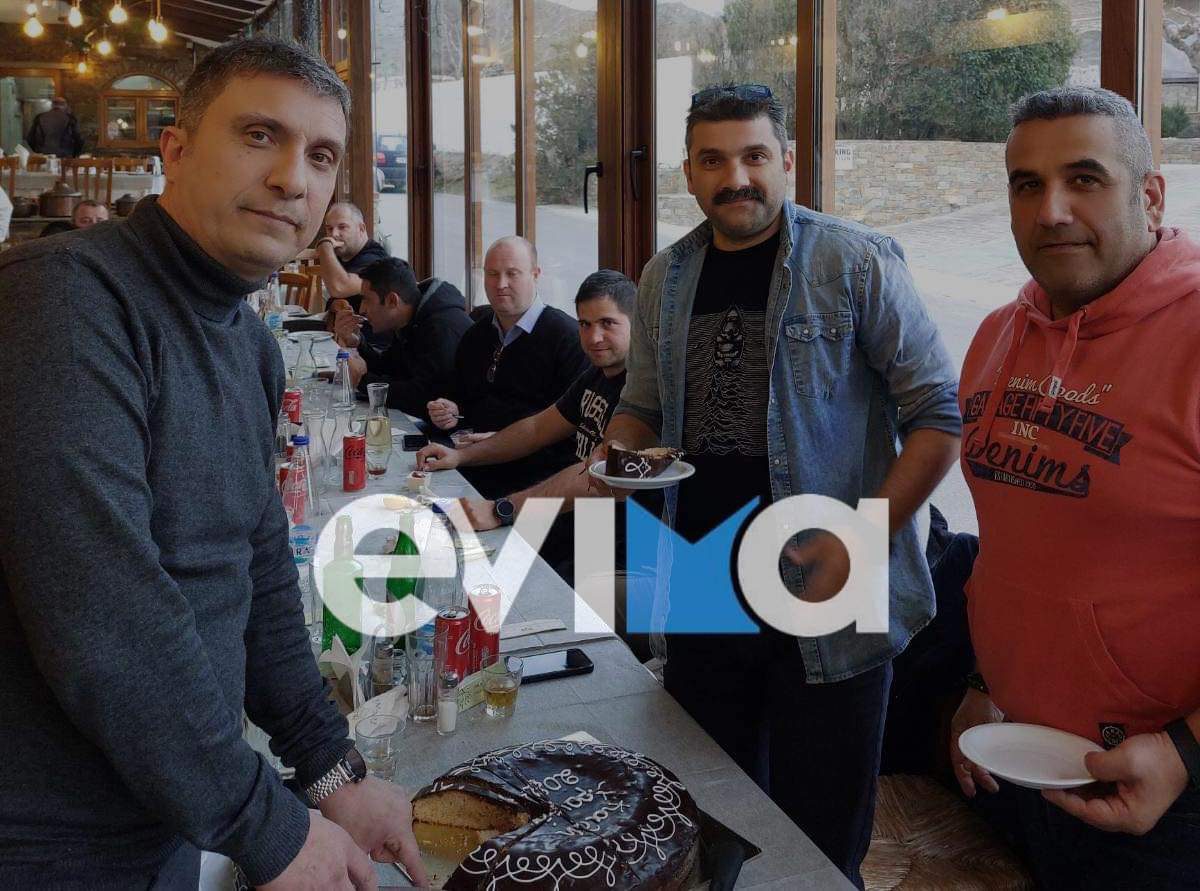 Εύβοια: Έκαναν αγιασμό και έκοψαν και την πίτα οι αστυνομικοί στην Κάρυστο – Ποιος κέρδισε το φλουρί