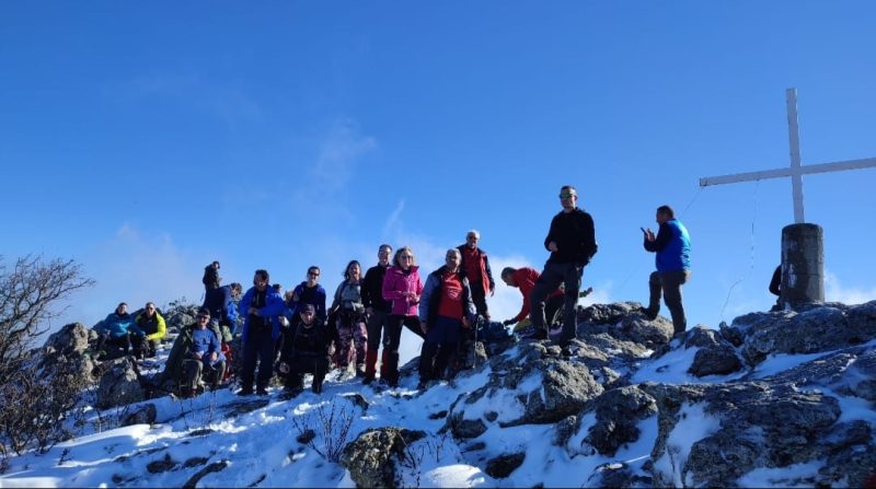Ορειβάτες της Εύβοιας: Ο ΕΟΣ Χαλκίδας στην Κορυφή Βαλάντι