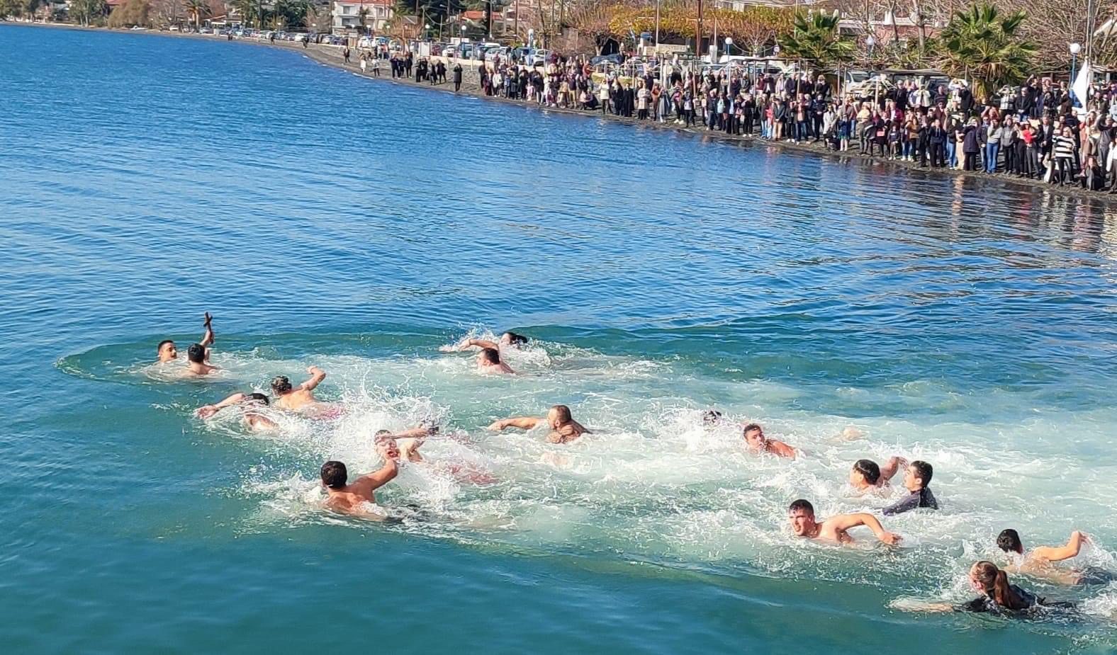 Θεοφάνεια με λαμπρότητα στα Πολιτικά Ευβοίας (pics)