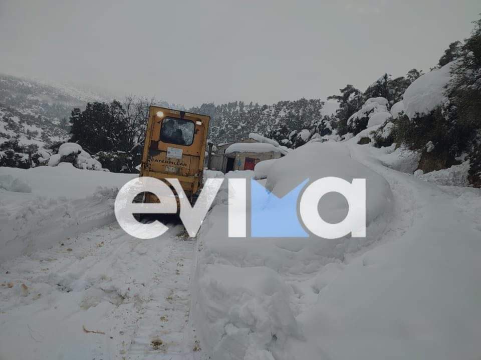 Κακοκαιρία Avgi – Φάνης Σπανός: «Με 50 μηχανήματα κρατήσαμε ανοιχτό το οδικό δίκτυο της Εύβοιας»