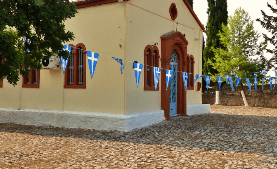 Αποτροπιασμός στην Εύβοια: Bανδάλισαν γνωστό εκκλησάκι