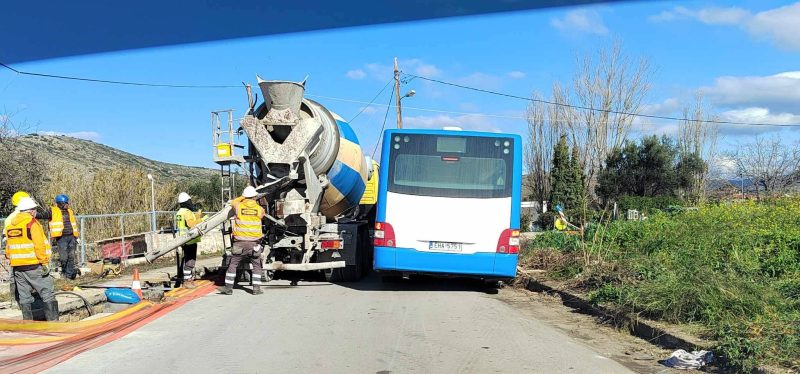 Εύβοια: Καθημερινό αλλαλούμ στον Μύτικα- Τα έργα μπλόκαραν το αστικό