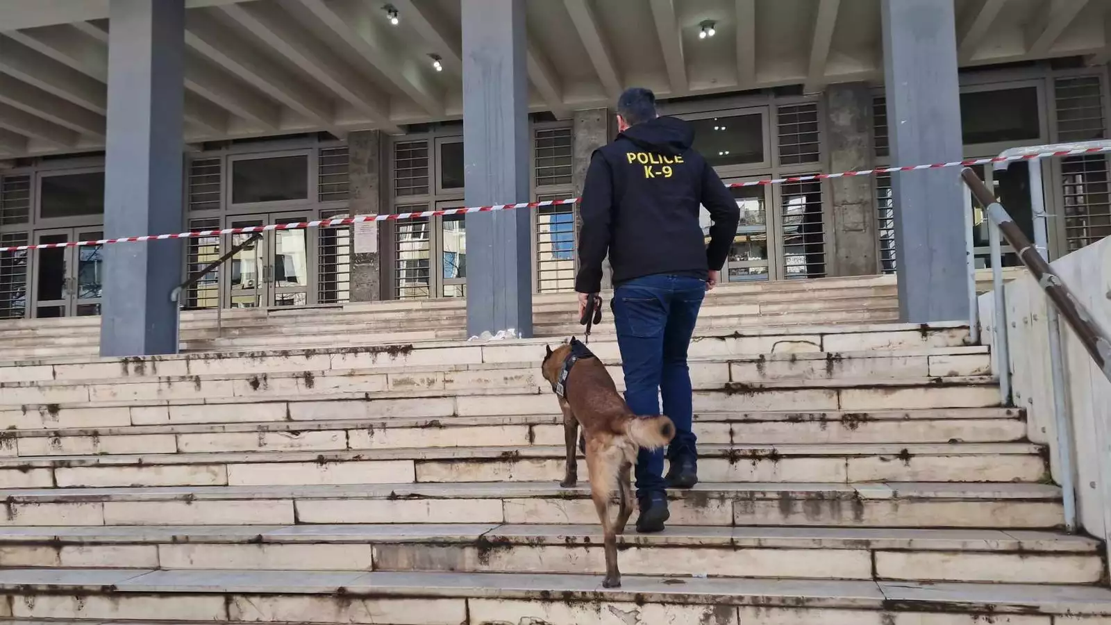 Θεσσαλονίκη: Νεκρός όποιος άνοιγε το «φάκελο-βόμβα» – Που καταλήγει η ΕΛΑΣ