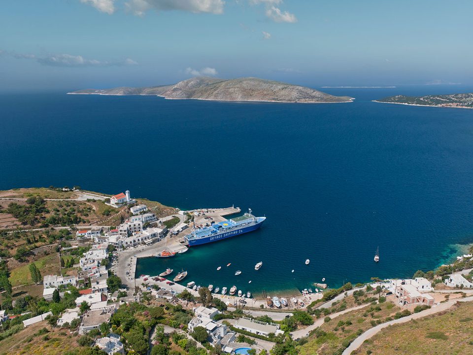 Σκύρος: Στο «τραπέζι» η επέκταση του λιμανιού της Λιναριάς