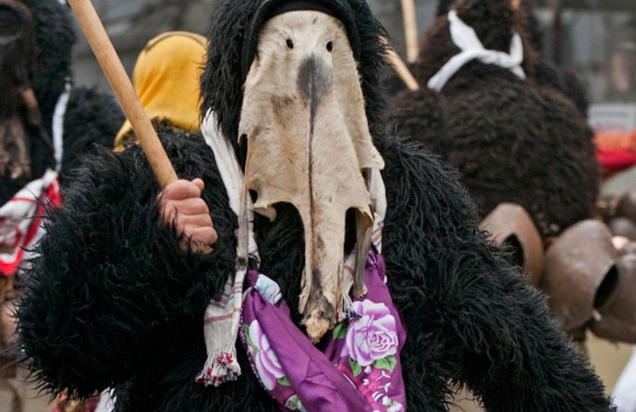 Απόκριες στη Σκύρο: Πότε θα γίνει το παραδοσιακό καρναβάλι με τα κουδούνια και τους Γέρους