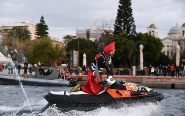 Καρναβάλι στη Χαλκίδα: Εντυπωσιακές εκδηλώσεις στη θάλασσα – Όλα όσα θα δούμε