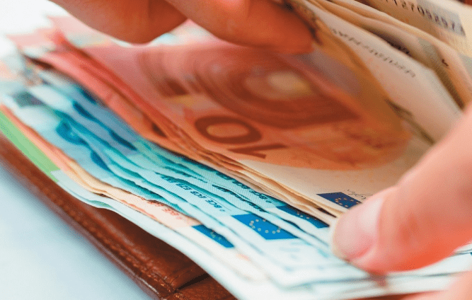 Νέο επίδομα από τον ΟΠΕΚΑ: Ποιοι θα πάρουν 500 ευρώ
