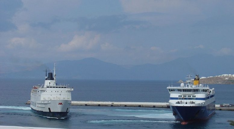 Εύβοια: Πρόβλημα με τα δρομολόγια και τα παρατημένα πλοία – Τι ζητούν οι κάτοικοι