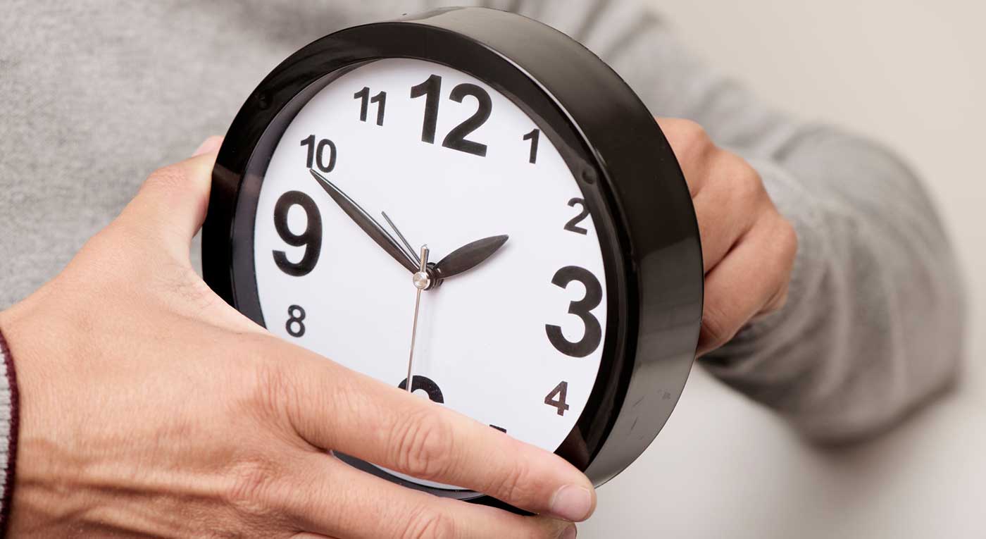Πότε αλλάζει η ώρα: Η ημερομηνία που θα γυρίσουμε τα ρολόγια μία ώρα μπροστά