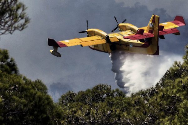 Η Ελλάδα παίρνει πυροσβεστικά αεροπλάνα με χρηματοδότηση της ΕΕ
